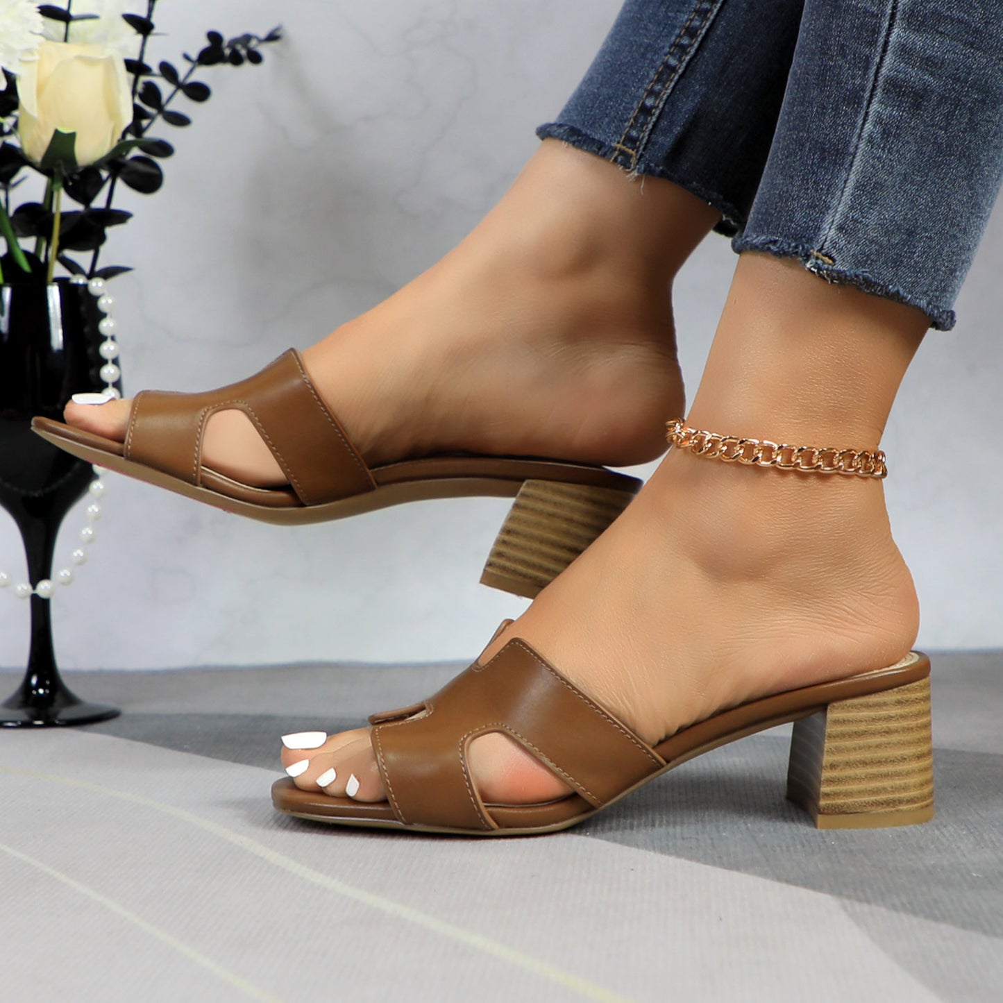 Women's comfort cushion slip on leather upper casual sandal with leather block heel: Stylish Design, Non-Slip Rubber Sole, Latex Insole for Comfort, Perfect for Shopping, Parties, and Casual Outings