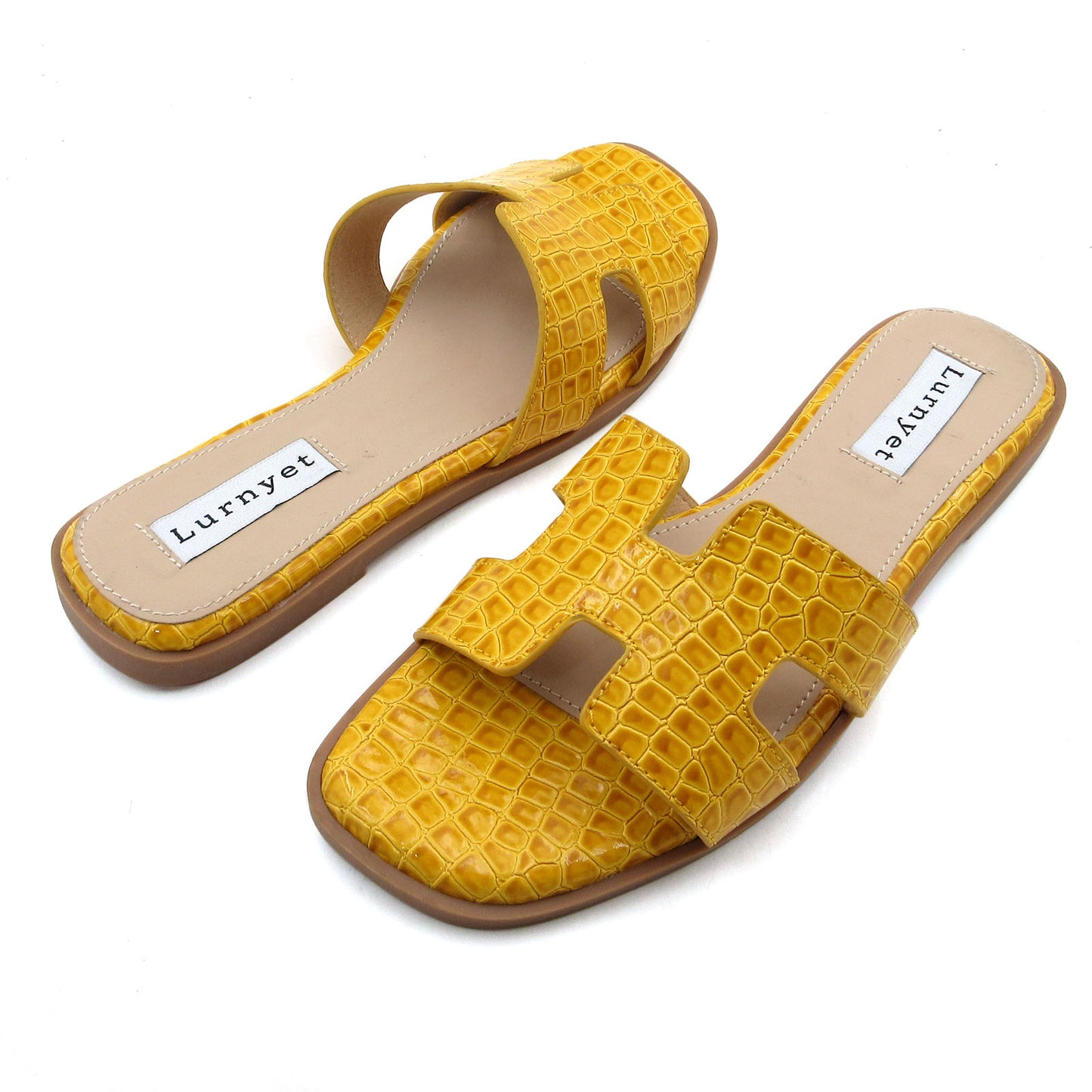 Women's Comfort Cushion Flat Sandal with Crocodile Pattern: Stylish Design Slide, Non-Slip Rubber Sole, Latex Insole for Comfort, Perfect for Parties, Gatherings, Casual Wear, Vacations, and Beach Days