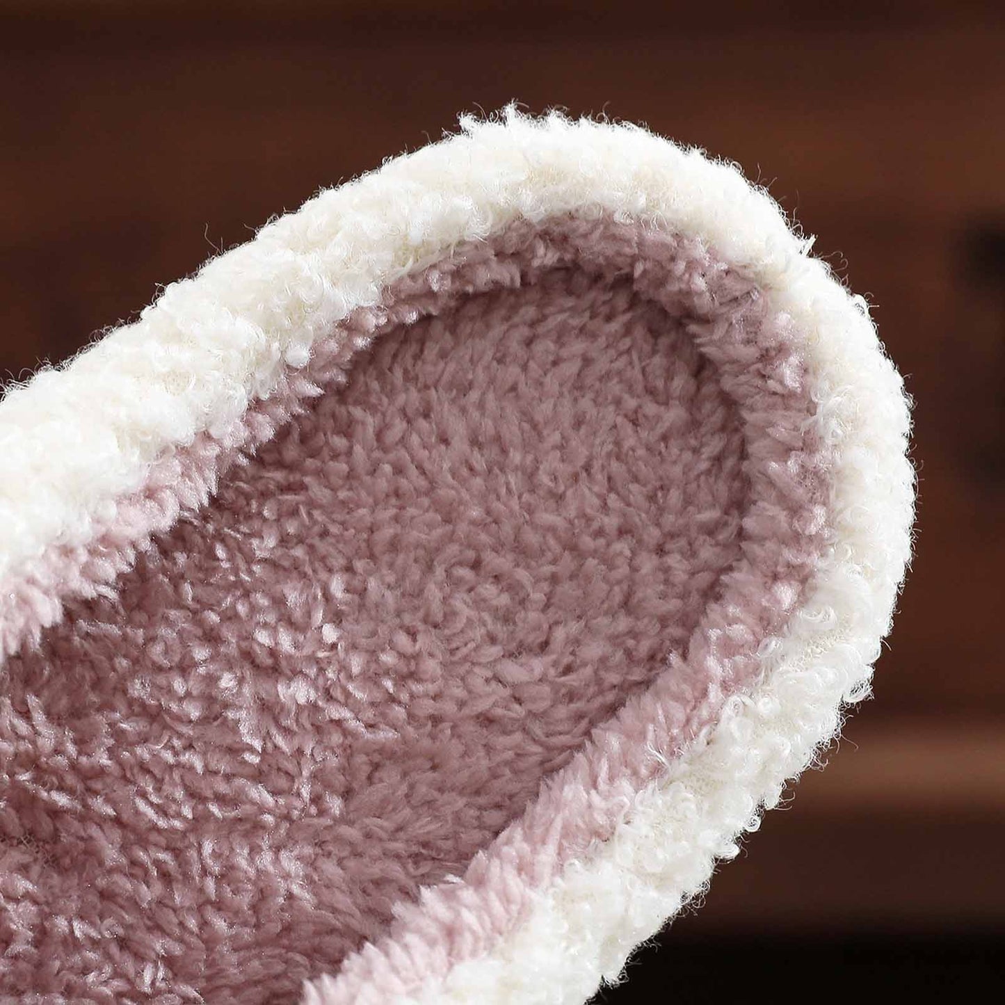 Women's Men's Household Slippers Love Cartoon Retro Soft Velvet Lightweight Slippers Slip On Comfortable Indoor Outdoor Couple Slippers Slip On Anti-slip Sole