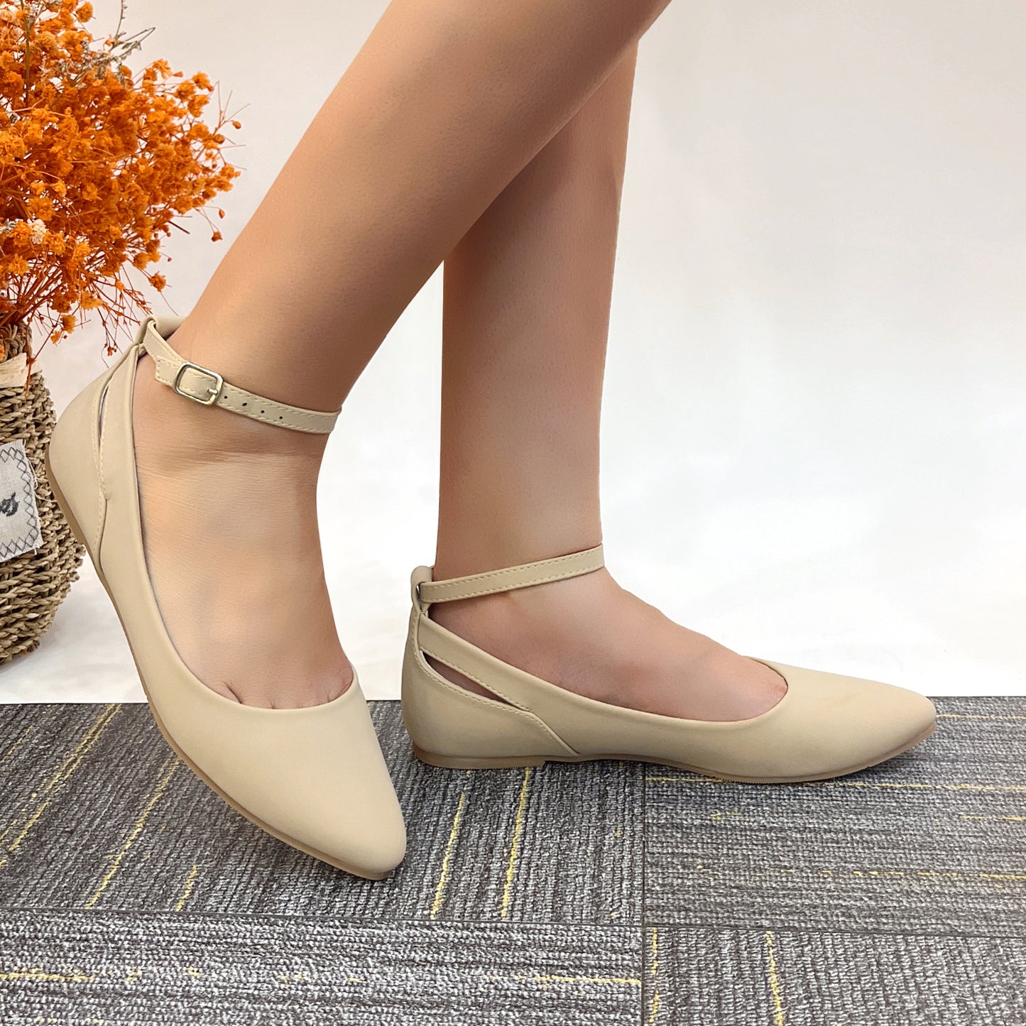 Womens Low Kitten Heel Pumps with Ankle Strap Pointed Toe Dress Shoes