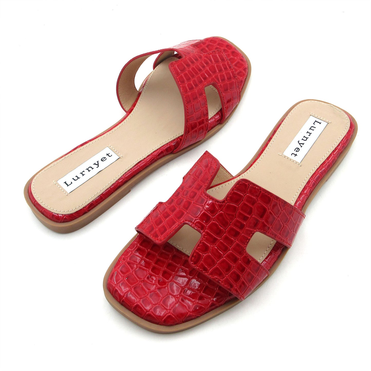 Women's Comfort Cushion Flat Sandal with Crocodile Pattern: Stylish Design Slide, Non-Slip Rubber Sole, Latex Insole for Comfort, Perfect for Parties, Gatherings, Casual Wear, Vacations, and Beach Days